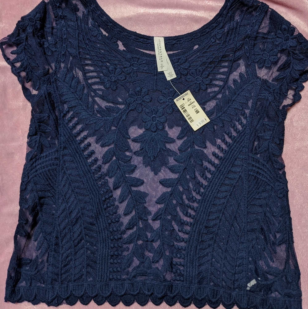 💙 NWT Blue floral sheer lace top